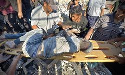 İsrail'in Gazze'de düzenlediği saldırılarda 32 Filistinli hayatını kaybetti