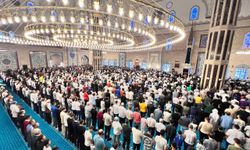 Kahramanmaraş'ta Regaip Kandili dualarla idrak edildi