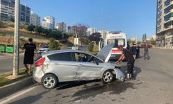Kahramanmaraş'ta Kavşakta Feci Kaza: 1 Yaralı