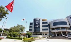 Kepez Belediyesi’nden Ferdi Zeyrek’e Anlamlı Vefa