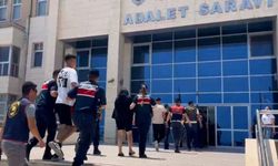 Mersin'de İş Yerlerini Kurşunlayan 2 Şüpheli Tutuklandı: Saldırı Kamerada