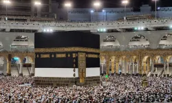 Suudi Arabistan, hacca giden 75 bin kişiyi geri yolladı