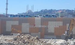 Kahramanmaraş'ta İl Müdürü Açıkladı: Arasa Camii, Otopark ve Hilal AVM Yıkılacak