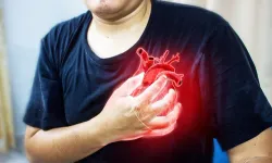 Kalp Çarpıntısı Masum mu Tehlikeli mi? İşte Belirtiler ve Doğal Çözümler