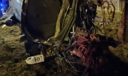 Burdur’da Kontrolden Çıkan Araç Burdur’da Ağaca Çarptı