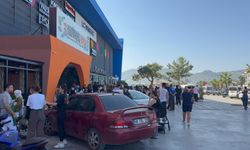 Gazipaşa AVM Otoparkında Otomobil Yangını: Hızlı Müdahale Paniği Önledi