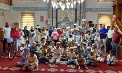 Mersinli İmamdan Çeyrek Asırlık Gelenek Yaz Kursu Öğrencilerine Ödül Yağmuru