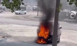 Yanan Otomobilin İmdadına Beton Mikseri Sürücüsü Yetişti: Kısa Sürede Yangın Kontrol Altına Alındı