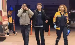 Alkol aldıktan sonra taşların üzerine düştü, sağ kulağı koptu