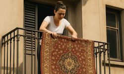 Halı Silkeleyen Komşuya 3 Ay Hapis Cezası! Yargıtay Kararı Emsal Niteliğinde