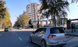 Kahramanmaraş’ta makas atan sürücü kamerada