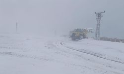 Şırnak’ta yoğun kar yağışı hayatı etkiliyor