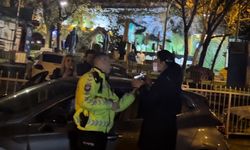 Polislerin sabır sınavı: 1.96 promil alkollü sürücü uygulama noktasını birbirine kattı, polislere hakaret etti