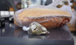 İlginç kampanya! 100 TL bozuk para getirene 2 ekmek hediye