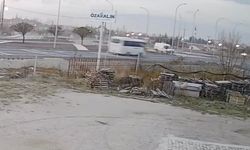 Afyonkarahisar’daki 18 kişinin yaralandığı kaza güvenlik kamerasında