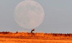 Kars'ta süper ay görüntülendi
