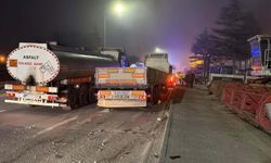 İşçi Servisine TIR Çarptı: 9 Yaralı