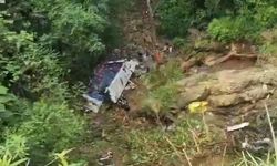 Öğrenci Otobüsü Uçuruma Yuvarlandı: 17 Ölü, 20 Yaralı