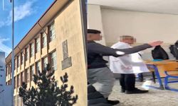 Ankara’da öğrencilerin alay ettiği öğretmene velilerden anlamlı destek