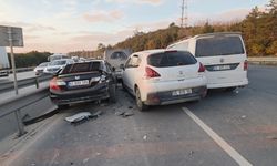 Arnavutköy’de 4 aracın karıştığı kazada 2 kişi yaralandı