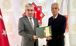 Elbistan Belediye Başkanı Erkan Gürbüz, TEMA Vakfı’ndan ödül aldı