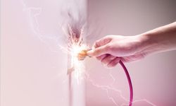 Elektrik Akımına Kapılan Kahramanmaraşlı Şoför Öldü