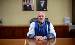 Eski Rektör Prof. Dr. Ekrem Savaş kimdir, görevine neden son verildi?