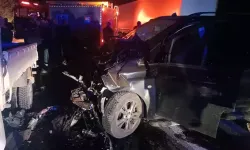 Hafif ticari araç ile kamyonet çarpıştı; 1 ölü, 5 yaralı