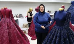 Kiraladığı gelinlik hayatını değiştirdi