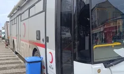 Kızılay’ın Mobil Kan Bağışı Aracı Pazaryeri Çarşı Meydanı’nda