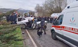 Otomobil ikiye bölündü, 1 ölü 2 ağır yaralı