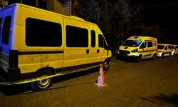 Park halindeki minibüsü kurşunlayıp kaçtılar