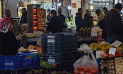 Sokak lezzetleri ve açıkta satılan gıdalar sağlık riskleri taşıyor