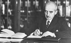 İsmet İnönü kimdir? İsmet İnönü kaç yaşında vefat etti?