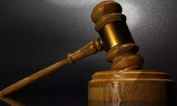 Yargıtay, eski kocanın 'ucuz' ve 'zavallı' sözlerini hakaret saymadı