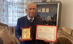 Yaşlı adam son birikimi olan 10 Cumhuriyet altınını jandarmaya bağışladı