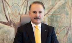 Abdi Serdar Üstünsalih kimdir, kaç yaşında, nereli? VakıfBank Genel Müdürü evli mi?