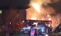 Arnavutköy’de kömürlükte çıkan yangın binaya sıçradı