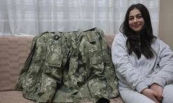 "Annemi ve ağabeyimi enkaz altından çıkaran asker montunu bana vermişti,3 yıldır özenle saklıyorum"