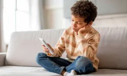 Google'dan skandal uygulama! 13 yaşına giren çocuklara, anında o maili atıyorlar