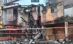 İki Katlı Metruk Bina Çöktü