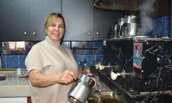 İzmir Kahveciler Odası’nın ilk kadın başkanı Jale Büyükdemir kimdir?