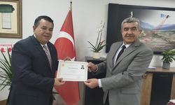 Kahramanmaraş Kadastro Müdür Yardımcısı Mustafa Dal’a Üstün Başarı Belgesi