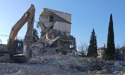 Kahramanmaraş’ta 5 Nisan İlköğretim Okulu yıkıldı