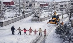 Kahramanmaraş’ta çocuklar belediyeyi protesto etti