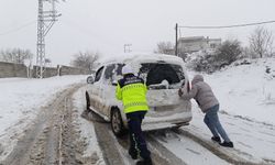 Kahramanmaraş’ta jandarmadan 22 bin araç denetimi: Trafikte kış uyarısı