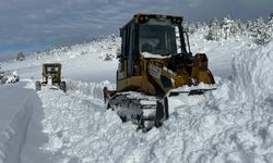 Kahramanmaraş’ta Kapanan Köy Yollarında Karla Mücadele Devam Ediyor