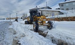 Kahramanmaraş’ta kar alarmı: Tuzlama ve küreme ekipleri sahada