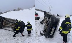 Kahramanmaraş’ta Kar Nedeniyle Kayan Araç Yan Yattı