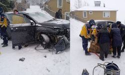 Kahramanmaraş’ta Kar Yağışı Kazaya Neden Oldu: 1 Kişi Araçta Sıkıştı
